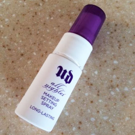 Urban Decay All-Nighter Long Lasting Makeup Setting Spray Review