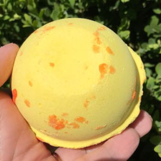 Lush Over And Over Bath Bomb Review